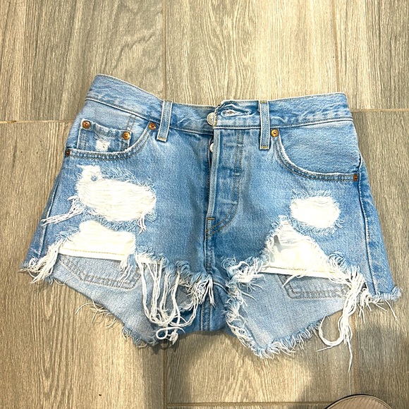 LEVIS 501 Short - Picture 1 of 2
